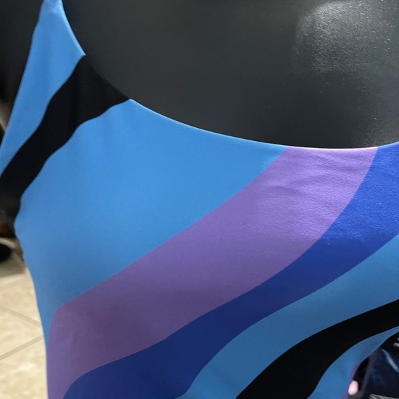 Speedo One Piece Swimsuit - Picture 3 of 5